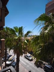 Pis a Calle marqués de montemar 21. Interesante vivienda en paseo marítimo