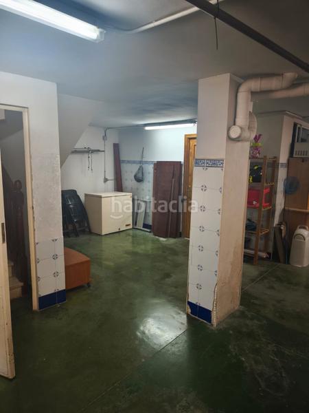 Foto b20d7622-55da-4fb2-89db-3f81ea6851fc. Casa adossada amb aparcament piscina a Alfonso XIII Melilla