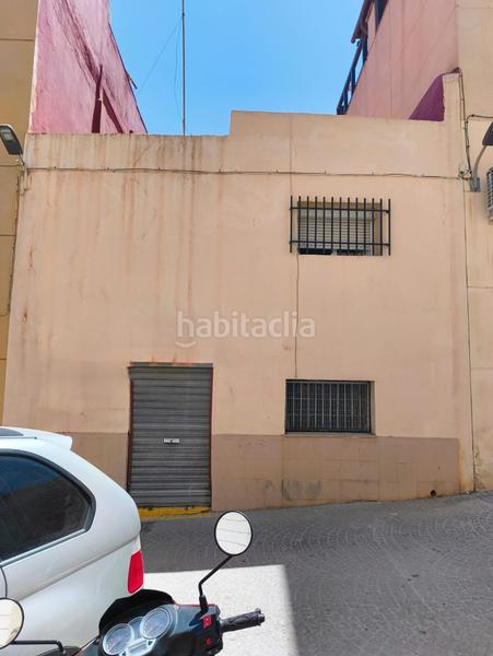 Foto 0753a76d-b98c-41f8-81df-ba5412ce0acf. Casa a calle el viento 7 a Isaac Peral Melilla