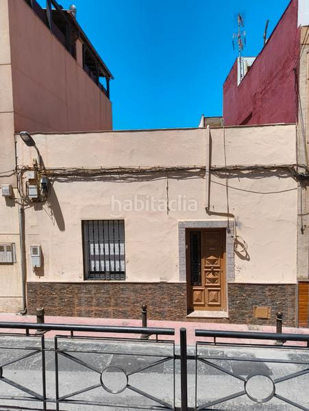 Foto b1407226-7d4f-480f-9977-e7e6a00ad2ed. Casa a calle el viento 7 a Isaac Peral Melilla