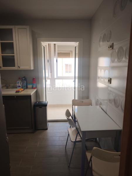 Foto c039370e-8390-480d-a2d2-a8896219406c. Alquiler piso en calle del m mariano bartolom 6 vivienda ideal para estudiantes y deportistas en Melilla