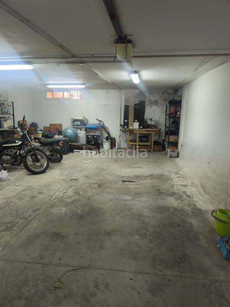 Foto 358a0f9f-1bb1-47b2-9d87-d8f8a6b0bed2. Casa adossada amb calefacció a Constitución Melilla