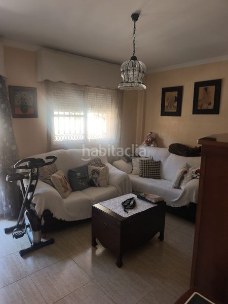 Foto 82e9fc46-04d7-41b0-beaa-62f06a82752f. Casa adossada amb calefacció a Constitución Melilla