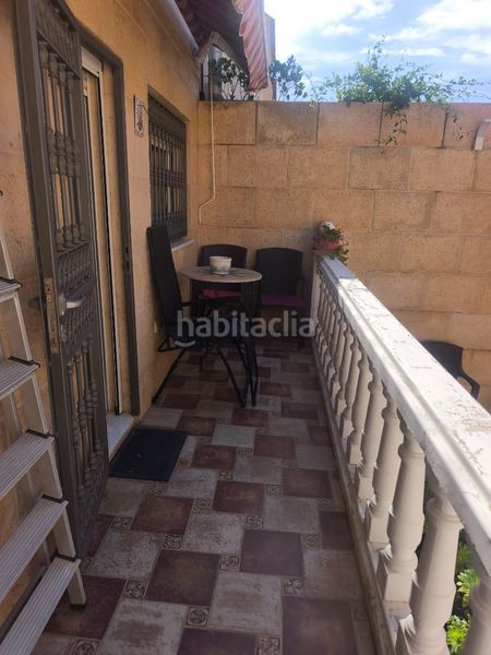 Foto cb943bf7-24fc-4a9d-a2b0-72d3699044c6. Casa adossada amb calefacció a Constitución Melilla