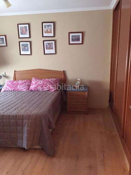 Foto a000d8bd-6989-4cb1-93f4-3d2edba852d7. Casa pareada en Constitución Melilla