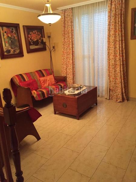 Foto ae2f0f36-9e61-4919-b757-79bc70d39ccc. Towny house with parking pool in Constitución Melilla