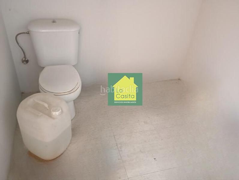 Foto c12878f1-aa6f-4312-ad60-bc175378784a. Alquiler local comercial se alquila local zona Industria. ref. alol102 en Albacete