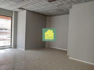 Lloguer Local Comercial a Industria. Se alquila local zona industria. ref. alol102