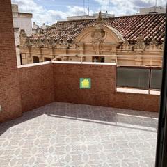 Piso en Centro. La casita inmobiliaria vende magnifico piso en zona centro