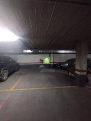 Lloguer Aparcament cotxe a Centro. Se alquila plaza de garaje amplisima en pasaje villacerrada