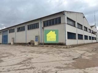 Nave industrial en Pedanías - Extrarradio. La casita inmobiliaria vende nave industrial en campollano