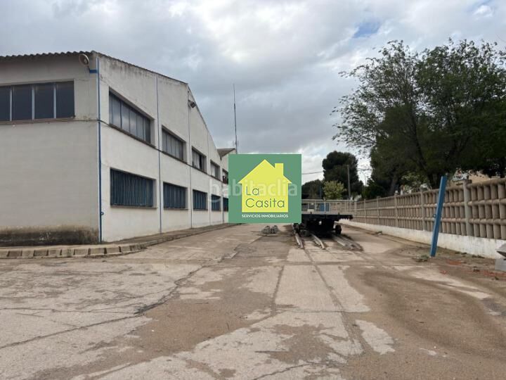 Foto a7ad326e-d397-49e4-9c7d-42fcc188f451. Nau industrial a Pedanías - Extrarradio Albacete