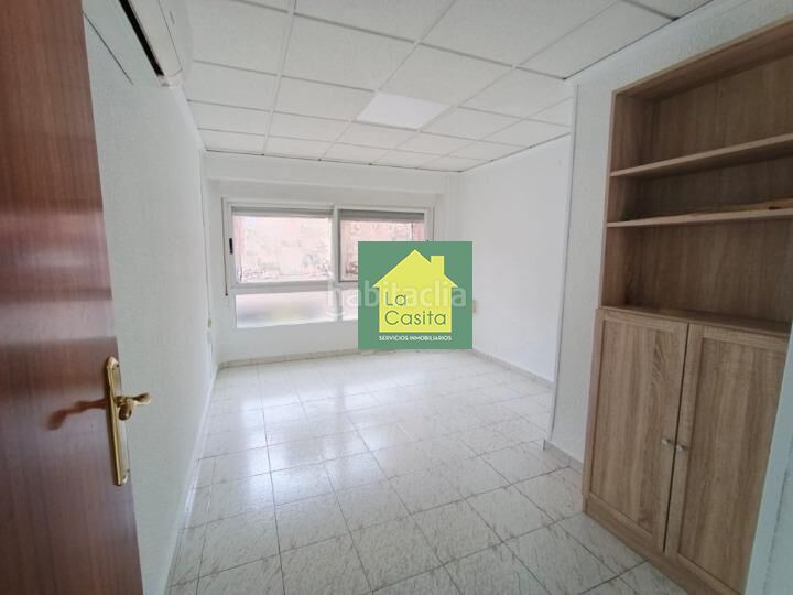 Foto 8e1aeb46-aeb6-41ce-8604-c84e9ceb6247. Planta baixa a Feria Albacete