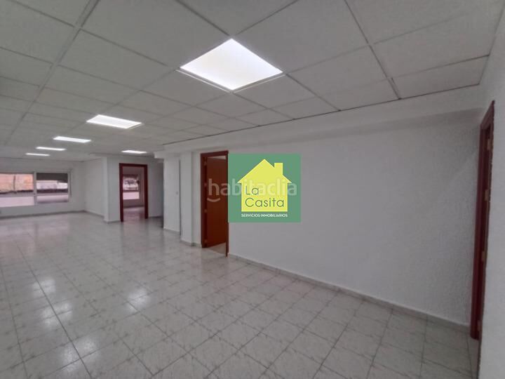 Foto b63ecc90-556a-4b21-9f22-7c67ab35ede6. Planta baixa a Feria Albacete