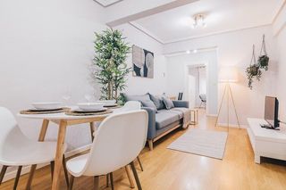 Rent Flat in Núcleo Urbano