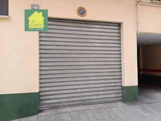Local Comercial a Centro. La casita inmobiliaria vende local con vado permanente