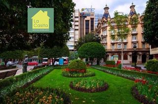 Location Bureau à Centro. La casita inmobiliaria alquila despachos