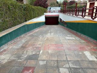 Aparcament cotxe  Calle dublin. Boxplaza de garaje en venta en torrejón de ardoz