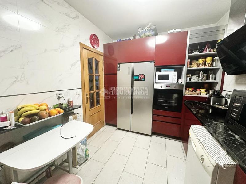 Foto b4354d35-deb1-4c17-82af-27a3a5e88225. Maison jumelée avec chauffage dans Fresnos I y II Torrejón de Ardoz