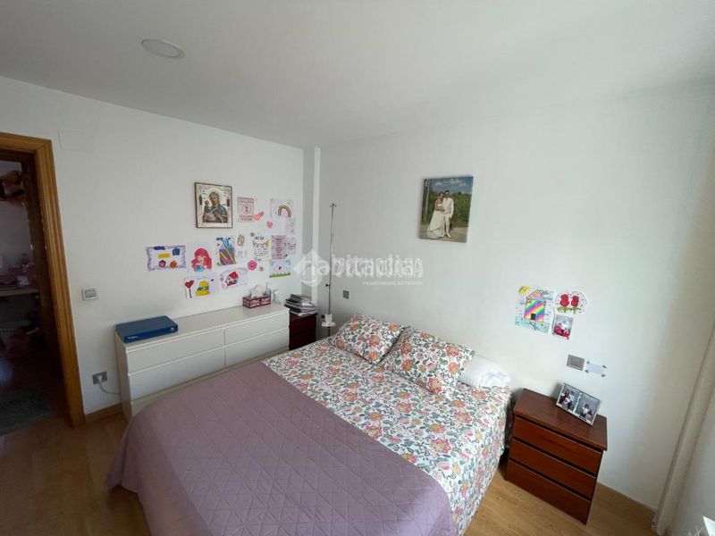 Foto b4175af4-d544-4380-82ca-7e19bd15b23e. Pis amb calefacció a Veredillas Torrejón de Ardoz
