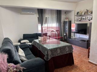 Piso en Villanueva de la Serena. Se vende piso sin ascensor cercano al centro