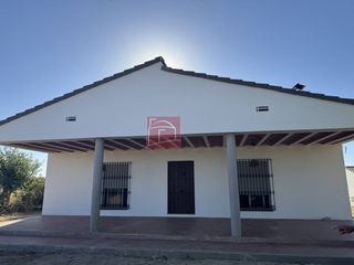 Chalet en Villanueva de la Serena. Chalet con piscina para entrar a vivir cercano a villanueva de l