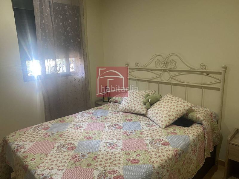 Foto ce9d478a-76f2-481c-a22b-17cbc0482a58. Casa adosada casa en urbanización con piscina y zonas ajardinadas en Villanueva de la Serena