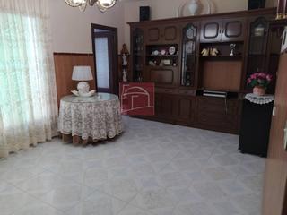 Haus in Villanueva de la Serena. Casa con patio, terraza y desvan  zona centro