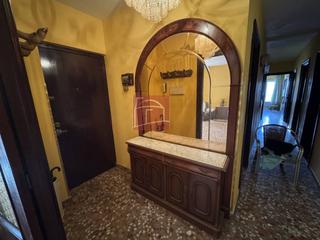 Etagenwohnung in Villanueva de la Serena. Piso en segunda planta sin ascensor  con amplio balcón y terraza