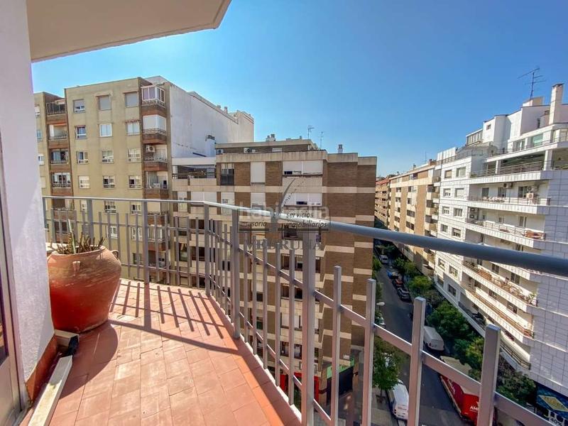 Foto d6d82060-5c66-4b75-acc7-40af2f9e7fad. Dachwohnung mit heizung parking in Paseo Constitución - Las Damas Zaragoza