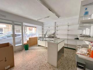 Local Comercial  Calle de vila. Junto a la av. valencia, local en venta, ideal comercio u oficin
