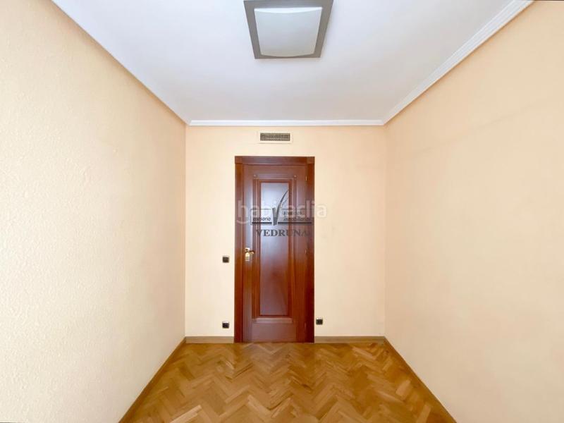 Foto 85f97982-91ea-48df-8840-da388d0c32c0. Etagenwohnung mit heizung parking in Paseo Sagasta Zaragoza