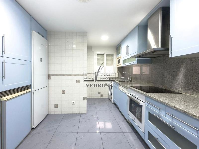 Foto 6dd4bb60-fefb-43ec-b6f6-bd736bb2abfd. Attico con riscaldamento in Alfonso Zaragoza