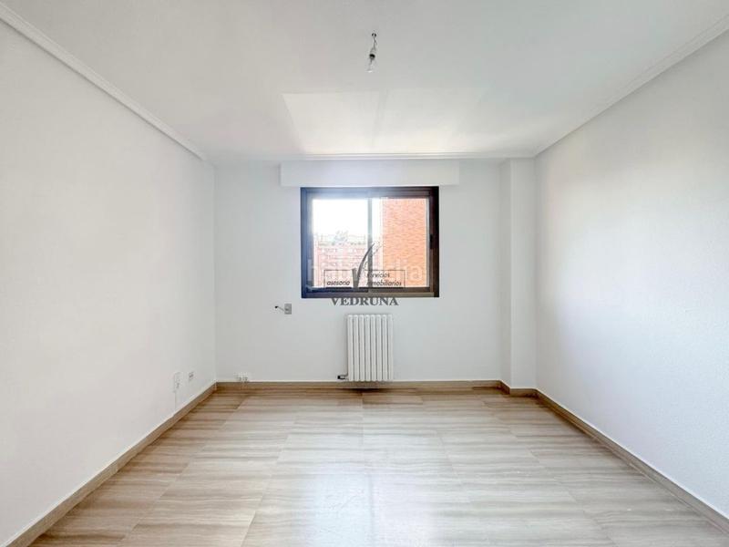 Foto e3bb8368-eeab-42e6-be44-e97b2d9d835a. Affitto appartamento con riscaldamento parcheggio piscina in Zaragoza