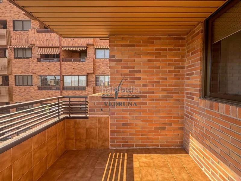 Foto e8a3f307-9cf4-4a20-b94c-1e3919b94889. Miete etagenwohnung mit heizung parking pool in Romareda Zaragoza