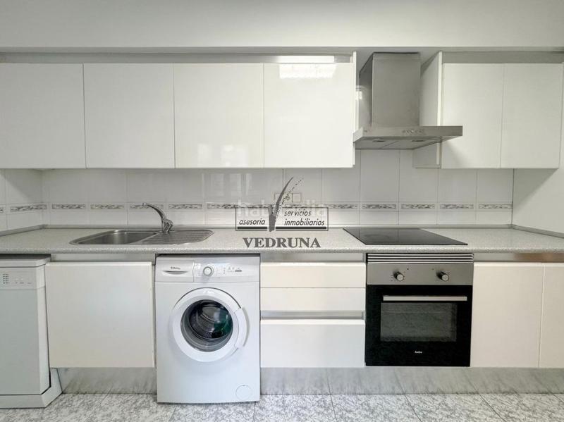 Foto 6b4a11f8-27dc-42b7-943f-9f28e76ea773. Rent flat with heating parking pool in Romareda Zaragoza