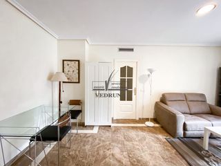 Lloguer Pis  Calle la paz. Apartamento en sagasta sector, amueblado, terraza de 22 m2. comu