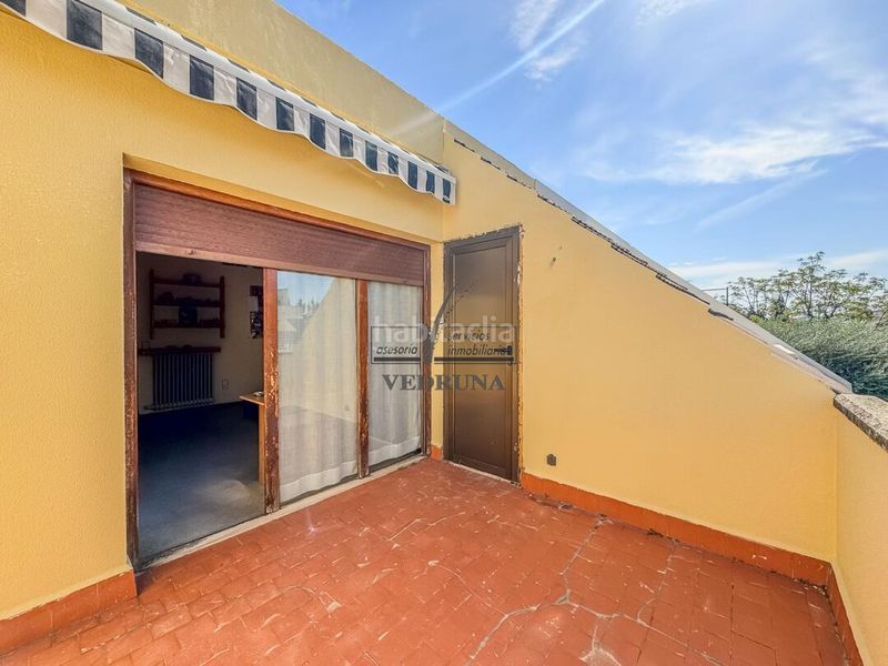 Foto 4694afa7-b3f8-48d5-8924-eb420f703d86. Casa adossada amb calefacció aparcament piscina a Zaragoza