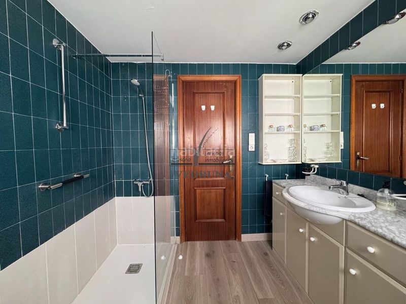 Foto 53bc0501-c1d5-4637-9d74-0ba0a8ed2adc. Casa adossada amb calefacció aparcament piscina a Zaragoza