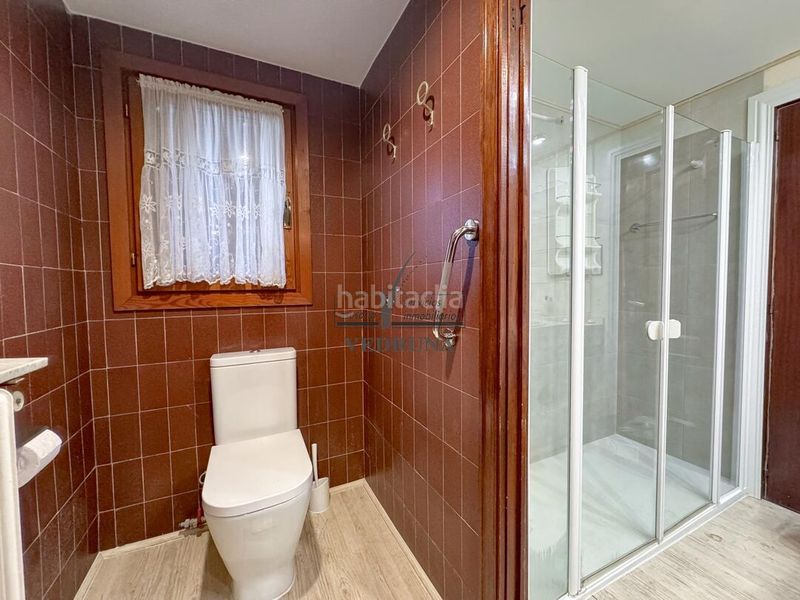 Foto 5deef1c7-b33d-4116-a135-5c5ad3a1d021. Casa adossada amb calefacció aparcament piscina a Zaragoza