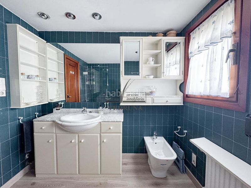 Foto 7b373832-fb13-486b-8ef0-668c5f96c7ea. Casa adossada amb calefacció aparcament piscina a Zaragoza