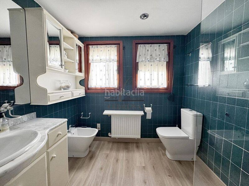 Foto d92b6592-897d-42c2-ad68-9af956b52ca8. Casa adossada amb calefacció aparcament piscina a Zaragoza