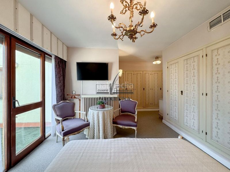 Foto e0c395d4-4111-48e0-85d9-71ad2661a174. Casa adossada amb calefacció aparcament piscina a Zaragoza