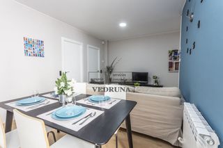 Rent Flat  Calle de félix latassa. Disponible en julio. piso de 4 dormitorios junto a la universida