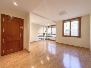 Location Appartement  Calle antonio rocasolano. Sagasta  las torres damas, exterior, sin muebles, calefaccion y