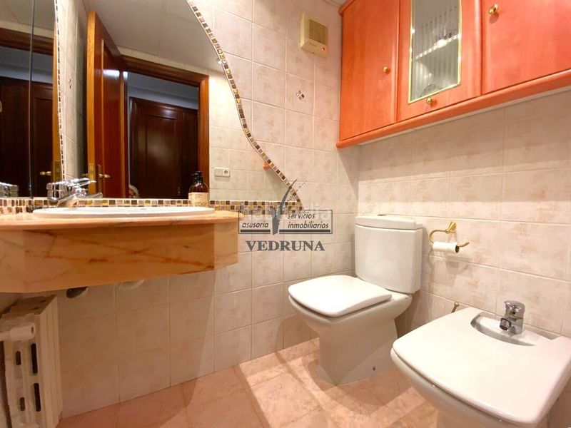 Foto 1fe00726-2442-412a-b8f3-6179612efe00. Rent flat with heating parking in Ciudad Jardín - Parque Roma Zaragoza