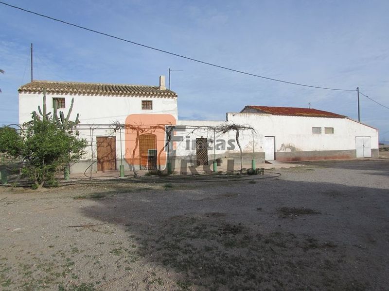 Foto 349ef7b8-98d7-45bf-9010-4d160586aa09. House with parking in Escucha Lorca