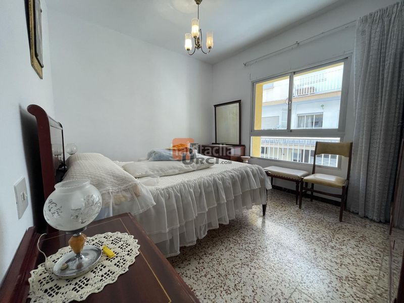 Foto d026c898-5a4e-4545-bb2b-fb2ed7b7e86a. Casa amplia casa céntrica en 2ª línea de la playa de la colonia, en Águilas