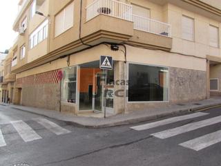 Local Comercial a Calle manuel becerra 5