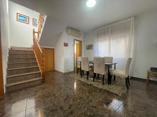 Casa a Casco Antiguo. Casa esquina reformada en águilas, a 10 minutos de la playa, con